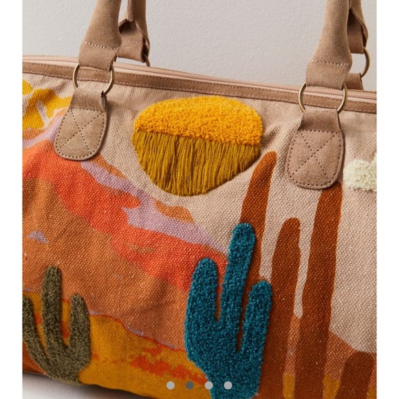 NWT FREE PEOPLE New Horizons Weekender Duffel Bag in Cactus - Picture 3 of 8
